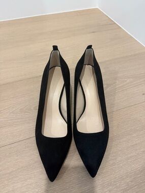 Everlane suede kitten heels